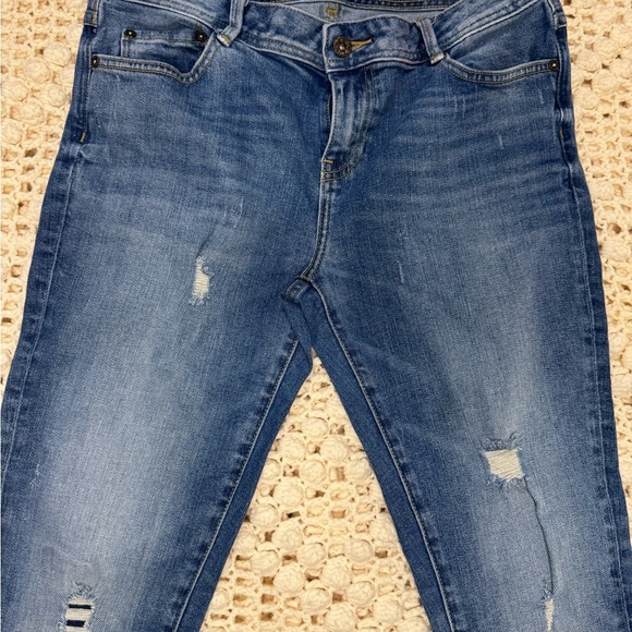 Zara Women's Blue Distressed Jeans.            #24 - Picture 2 of 13